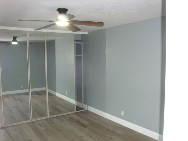 594 Springdale Circle 59-d, Palm Springs, FL 33461