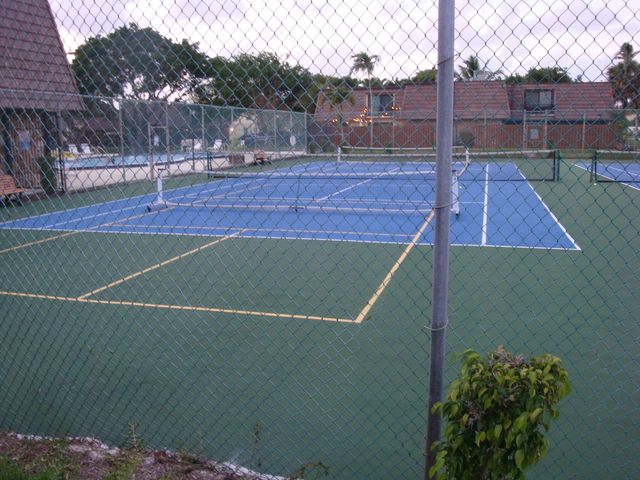 594 Springdale Circle 59-d, Palm Springs, FL 33461