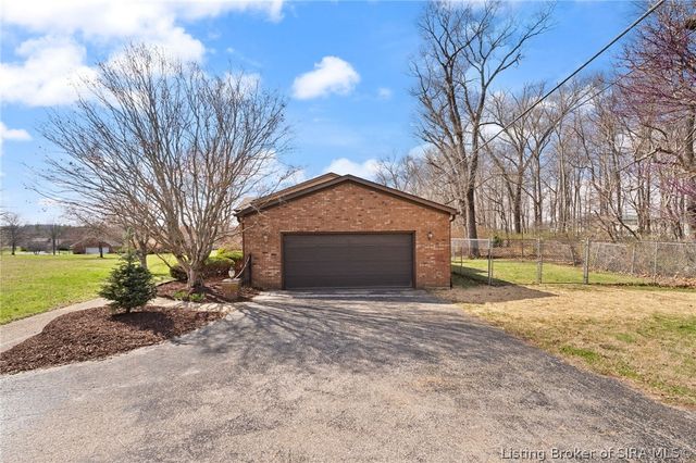 1088 Hartlage Avenue NW, Corydon, IN 47112