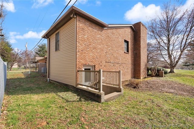 1088 Hartlage Avenue NW, Corydon, IN 47112