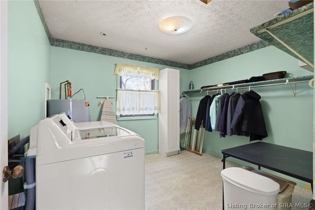 1088 Hartlage Avenue NW, Corydon, IN 47112