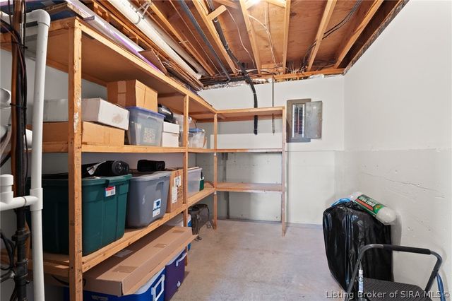 1088 Hartlage Avenue NW, Corydon, IN 47112