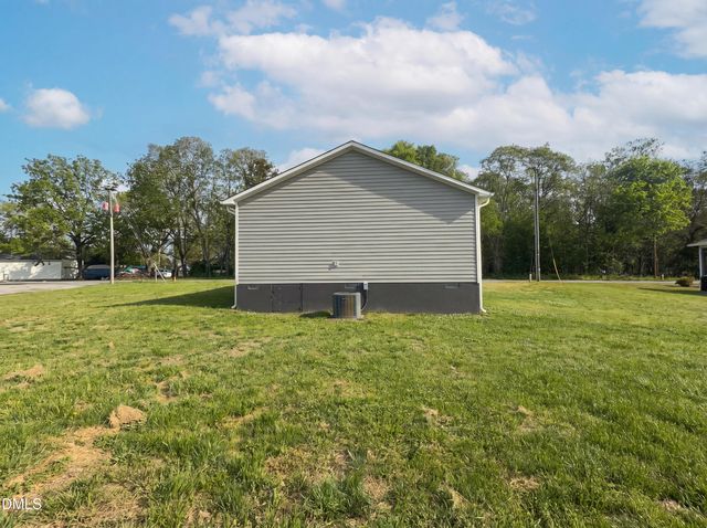314 E Kime Avenue, Liberty, NC 27298