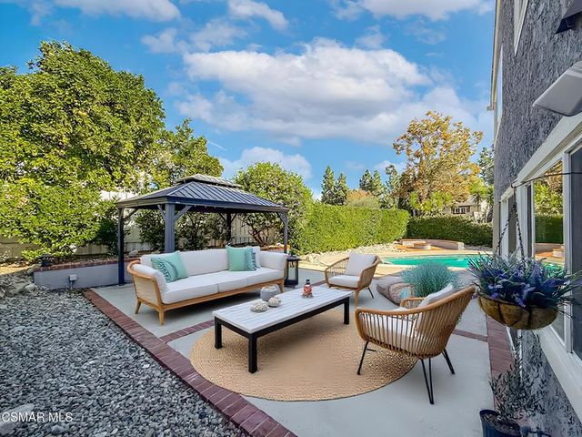 1915 Woodside Drive, Thousand Oaks, CA 91362