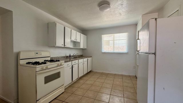 7532 N 21st Avenue Apt 2, Phoenix, AZ 85021