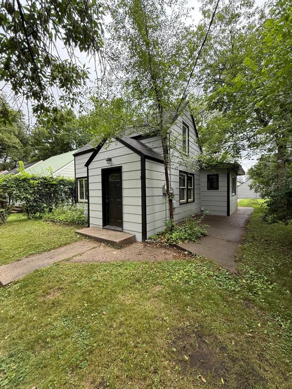 128 27th Avenue N, Saint Cloud, MN 56303