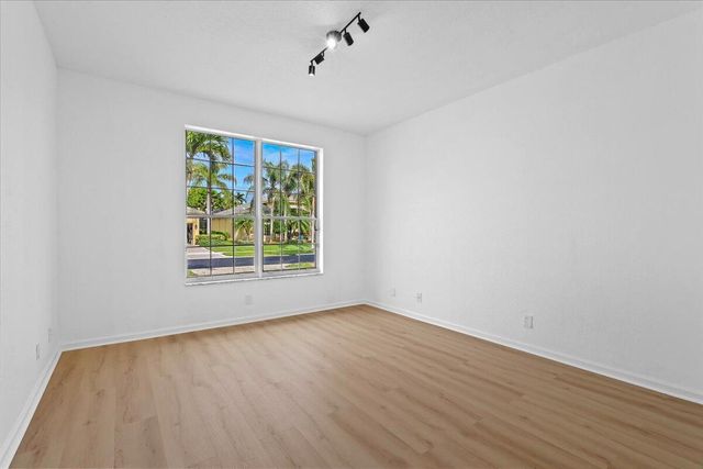1831 Waldorf Drive, Royal Palm Beach, FL 33411