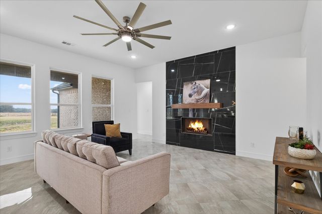 3533 County Road 1092, Celeste, TX 75423