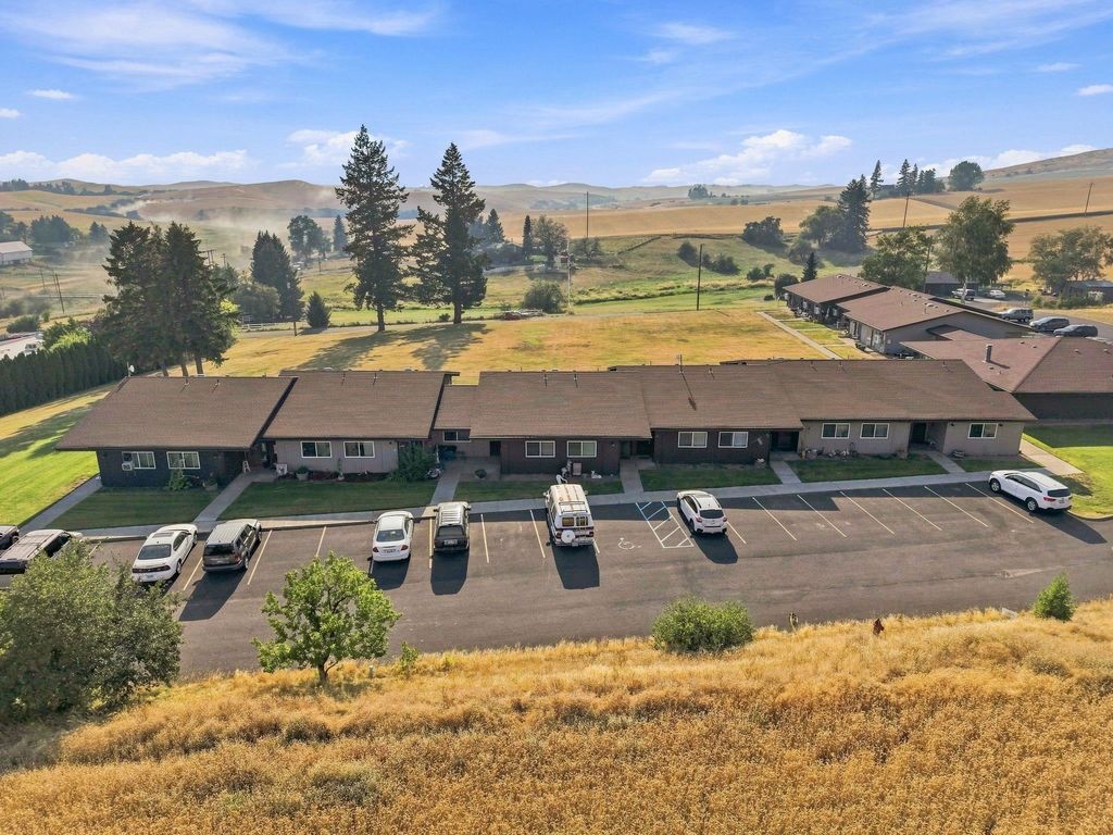 540 N Madison St, Tekoa, WA 99033 photo 3