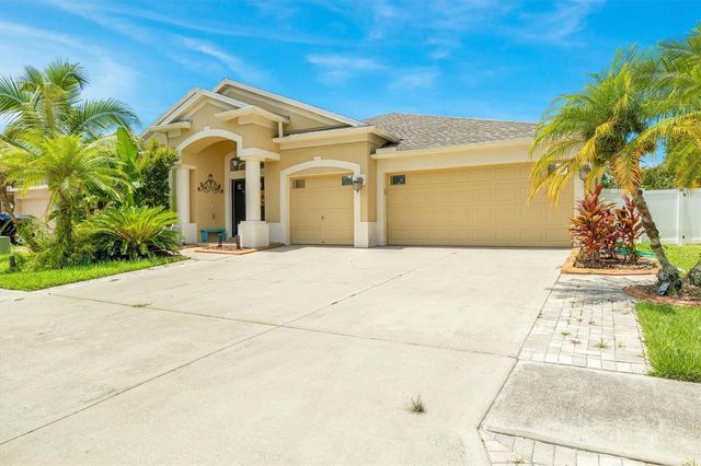 3531 FORTINGALE DRIVE, Wesley Chapel, FL 33543