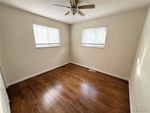 2750 Robert Drive, Florissant, MO 63031