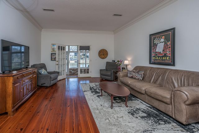 205 Woodlake Drive, Summerville, SC 29485