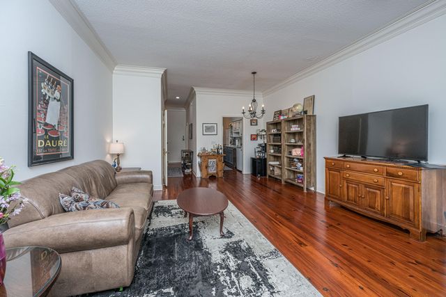 205 Woodlake Drive, Summerville, SC 29485