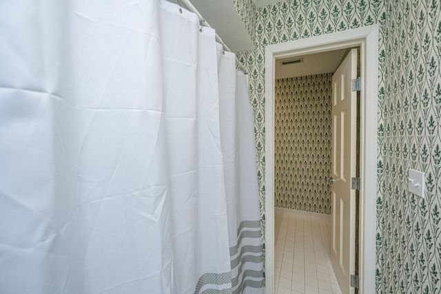 205 Woodlake Drive, Summerville, SC 29485