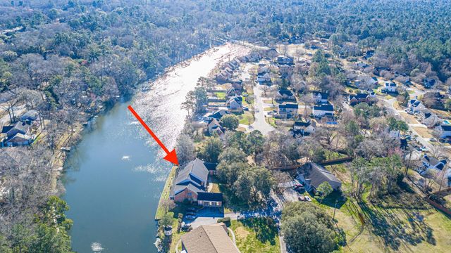 205 Woodlake Drive, Summerville, SC 29485