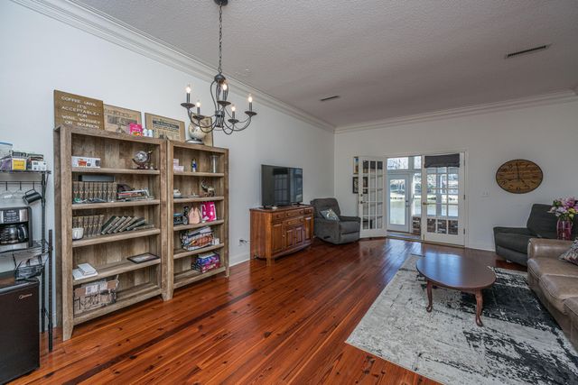 205 Woodlake Drive, Summerville, SC 29485