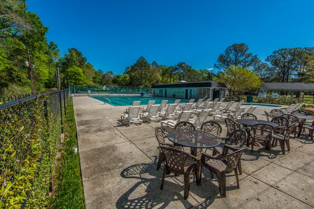 205 Woodlake Drive, Summerville, SC 29485