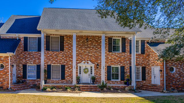 205 Woodlake Drive, Summerville, SC 29485