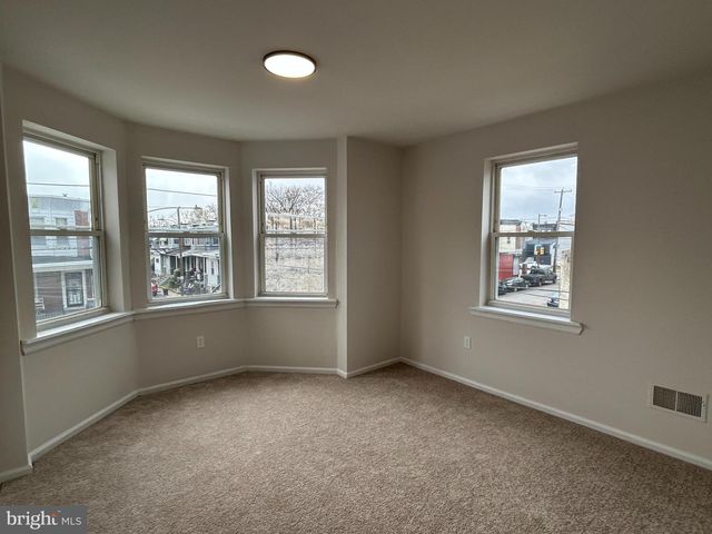 5943 RACE ST, Philadelphia, PA 19139