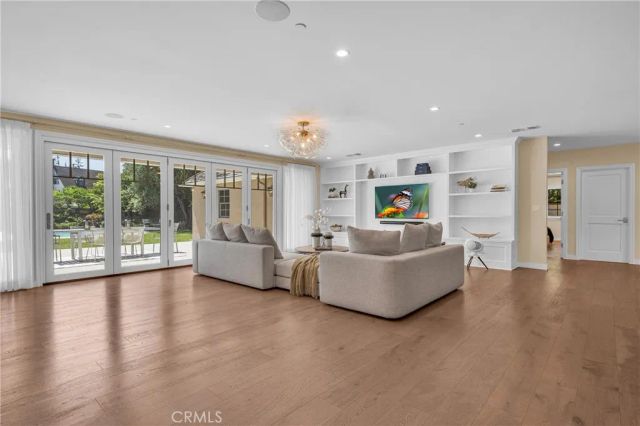 2170 Lombardy, San Marino, CA 91108