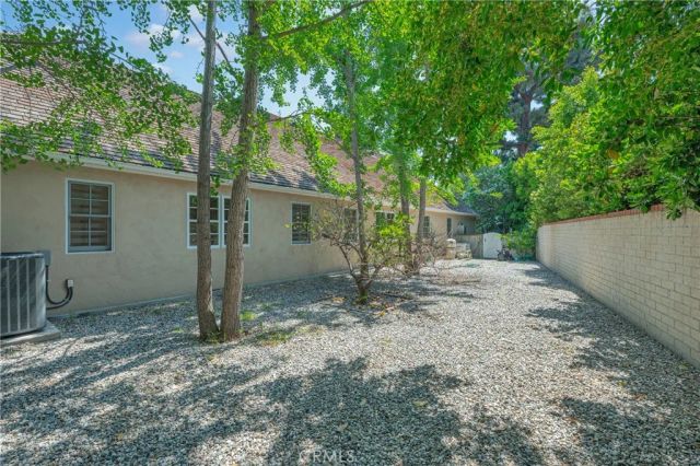 2170 Lombardy, San Marino, CA 91108