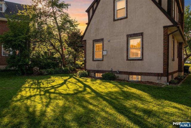 351 Closter Dock Road, Closter, NJ 07624