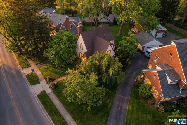 351 Closter Dock Road, Closter, NJ 07624