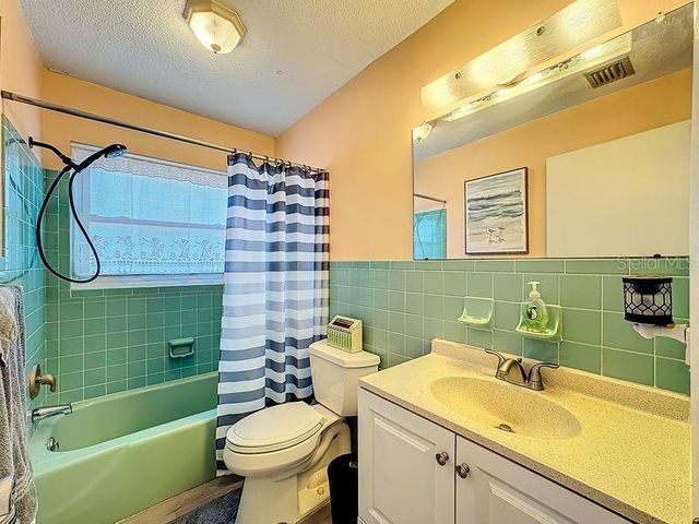 313 GRANADA BOULEVARD, North Port, FL 34287