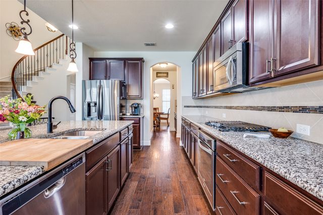 1417 Big Creek Drive, Mckinney, TX 75071