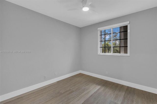 1140 Cedar Falls Dr, Weston, FL 33327
