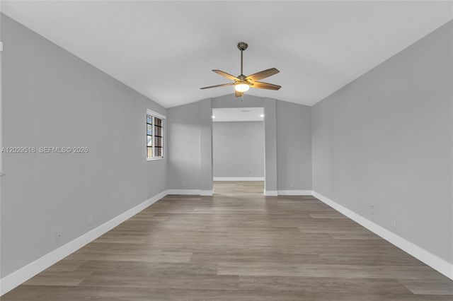 1140 Cedar Falls Dr, Weston, FL 33327