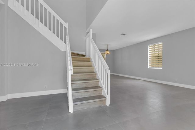 1140 Cedar Falls Dr, Weston, FL 33327