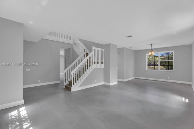 1140 Cedar Falls Dr, Weston, FL 33327