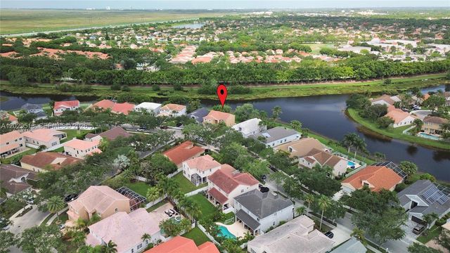 1140 Cedar Falls Dr, Weston, FL 33327