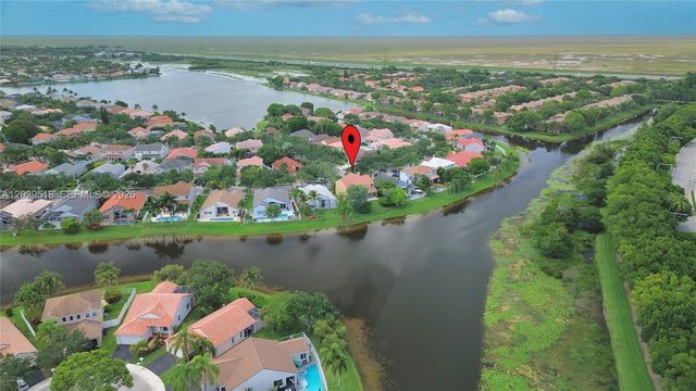 1140 Cedar Falls Dr, Weston, FL 33327