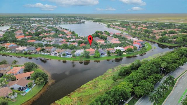 1140 Cedar Falls Dr, Weston, FL 33327