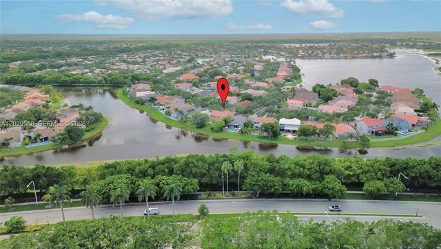 1140 Cedar Falls Dr, Weston, FL 33327