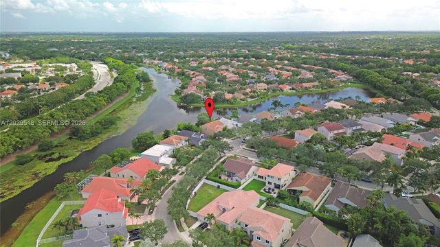 1140 Cedar Falls Dr, Weston, FL 33327