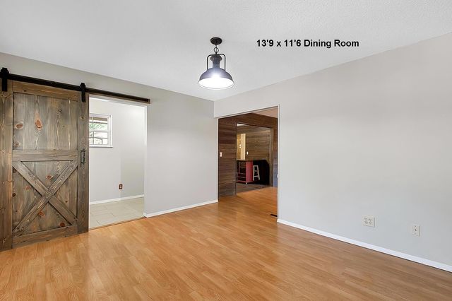 1211 Sunset Dr., Mulvane, KS 67110