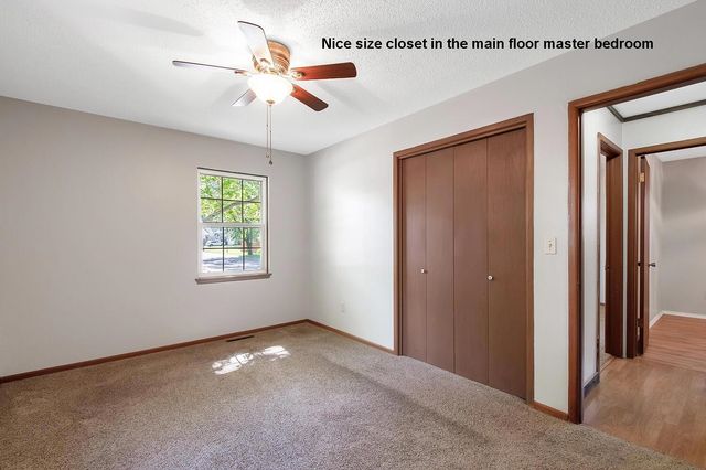 1211 Sunset Dr., Mulvane, KS 67110