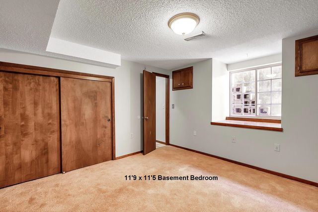 1211 Sunset Dr., Mulvane, KS 67110