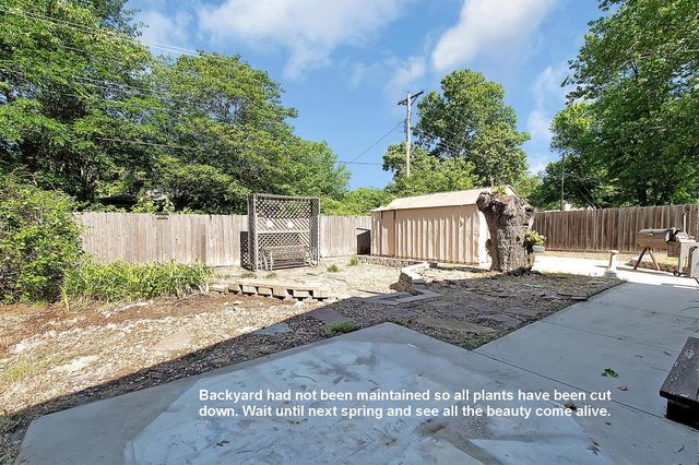 1211 Sunset Dr., Mulvane, KS 67110