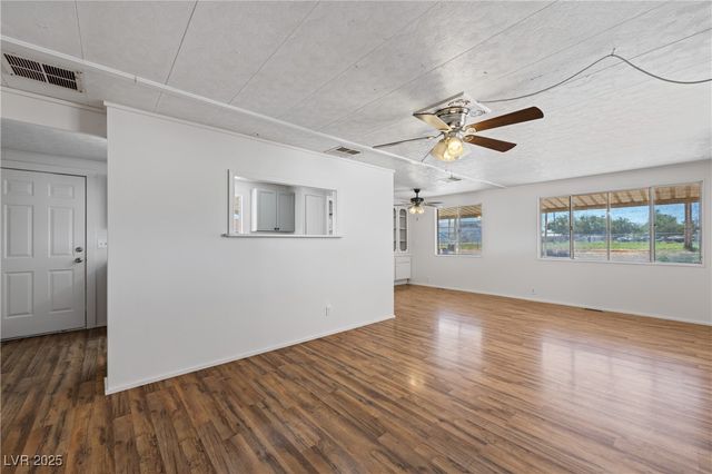 390 West Thomas Avenue, Overton, NV 89040