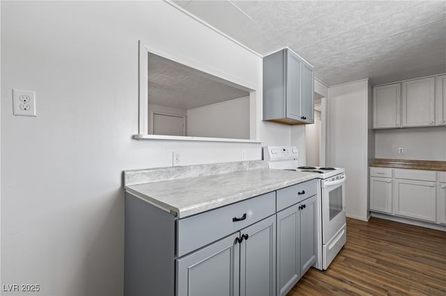 390 West Thomas Avenue, Overton, NV 89040