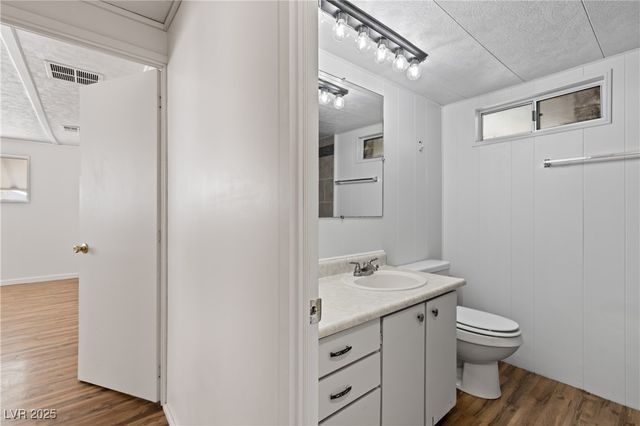 390 West Thomas Avenue, Overton, NV 89040