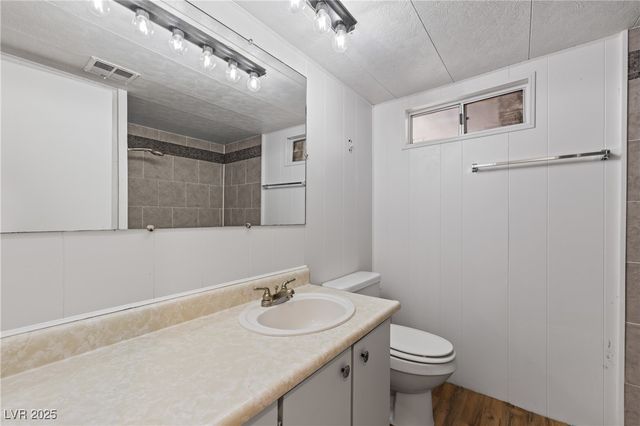 390 West Thomas Avenue, Overton, NV 89040