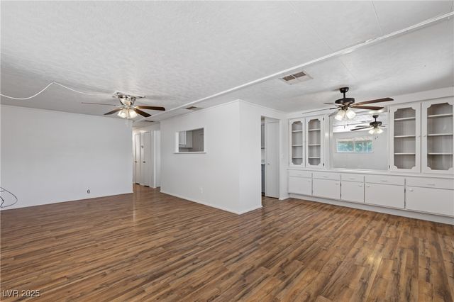 390 West Thomas Avenue, Overton, NV 89040