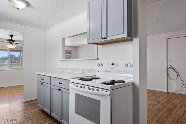 390 West Thomas Avenue, Overton, NV 89040