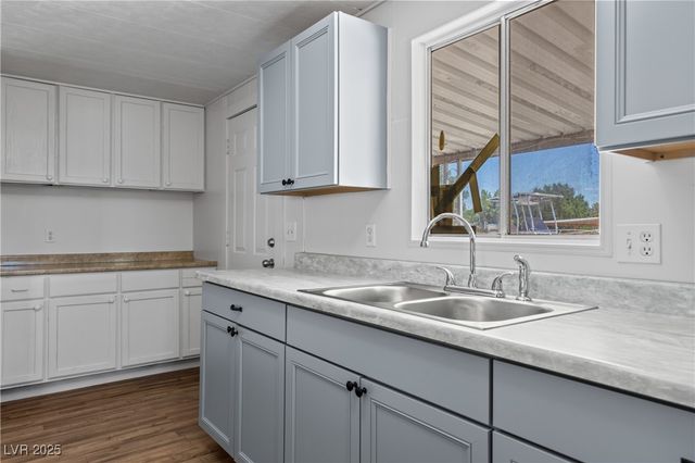 390 West Thomas Avenue, Overton, NV 89040