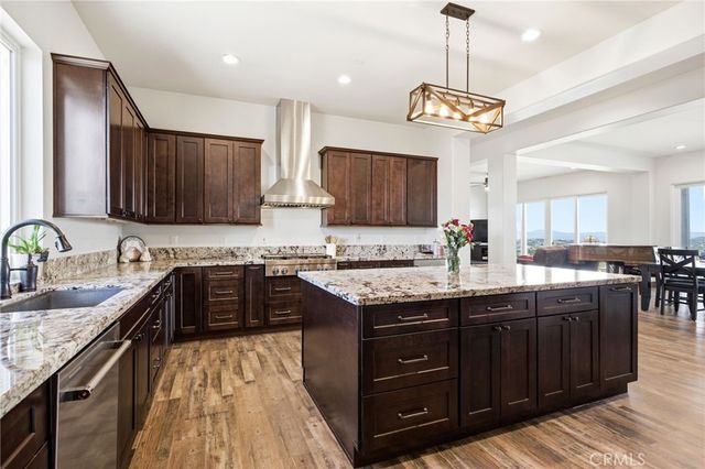39472 Vista Del Bosque, Murrieta, CA 92562